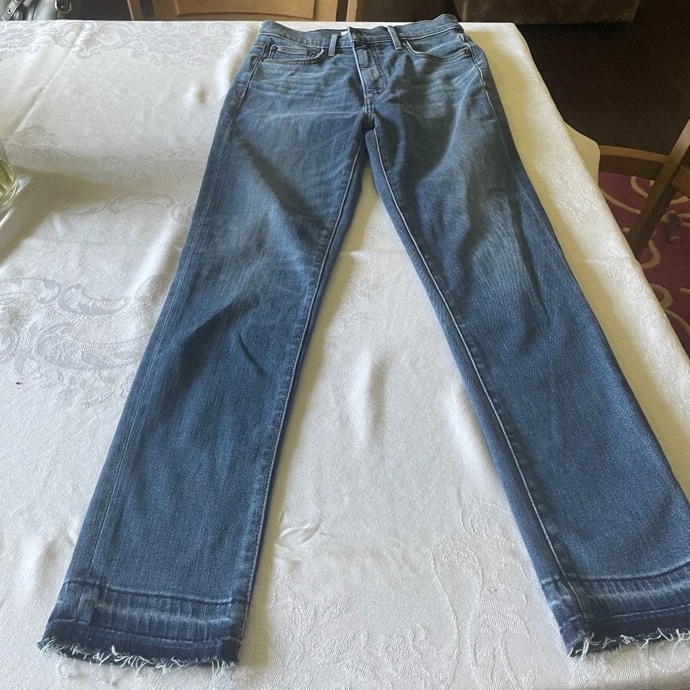 Denim Forum Size 28 Skinny Crop